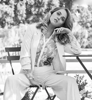 Oops International OnlyFans Leaked Free Thumbnail Picture - #7Pd4t2c3tf