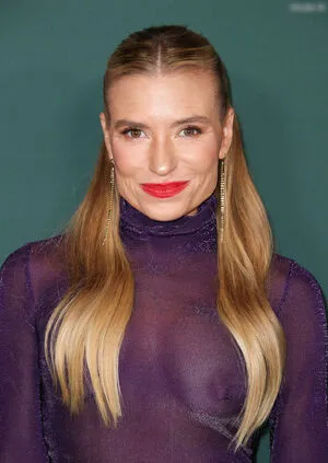 Oops International OnlyFans Leaked Free Thumbnail Picture - #AIK7H71VEZ