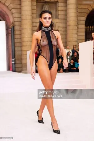 Oops International OnlyFans Leaked Free Thumbnail Picture - #AuFxHeelUW