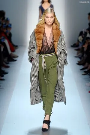 Oops International OnlyFans Leaked Free Thumbnail Picture - #DYWSOSVAXY