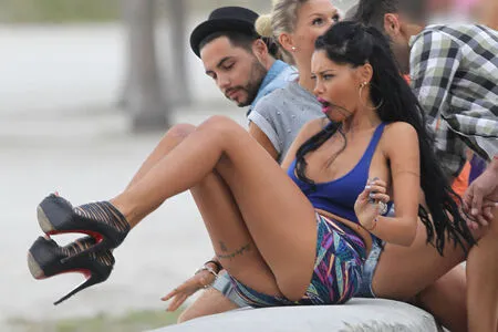 Oops International OnlyFans Leaked Free Thumbnail Picture - #F6Z3jRlA7J