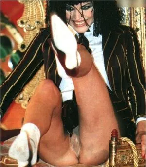 Oops International OnlyFans Leaked Free Thumbnail Picture - #IIJKEYKYob