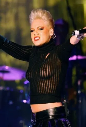 Oops International OnlyFans Leaked Free Thumbnail Picture - #LGUEZySAMU