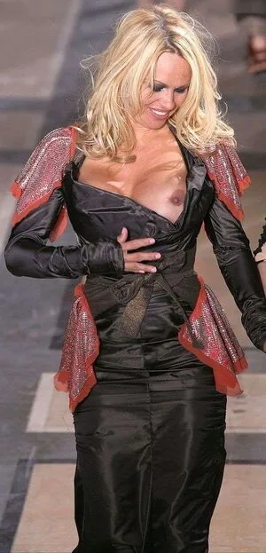 Oops International OnlyFans Leaked Free Thumbnail Picture - #NDumjhobRH