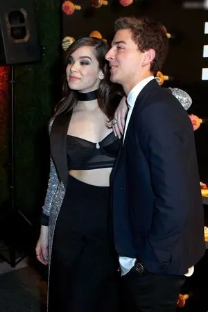 Oops International OnlyFans Leaked Free Thumbnail Picture - #XtAHWyudeD