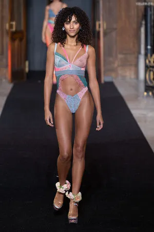 Oops International OnlyFans Leaked Free Thumbnail Picture - #Z6V5x36DV1