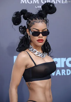 Oops International OnlyFans Leaked Free Thumbnail Picture - #ay8pqHSNey