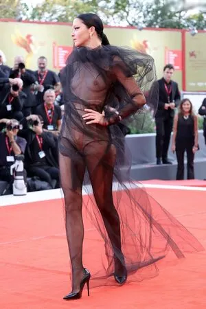 Oops International OnlyFans Leaked Free Thumbnail Picture - #dBls8YM2pC