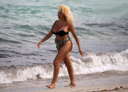 Oops International OnlyFans Leaked Free Thumbnail Picture - #haz0dkuIrz