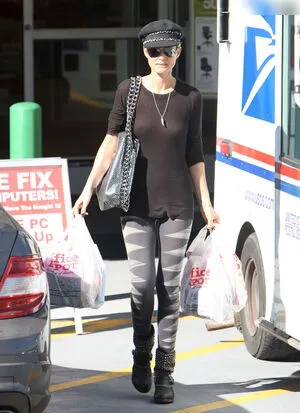 Oops International OnlyFans Leaked Free Thumbnail Picture - #iyuQQskCNa