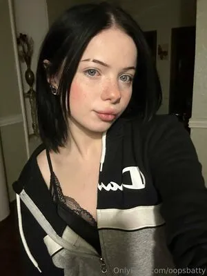 Oopsbatty OnlyFans Leaked Free Thumbnail Picture - #5euvyCjXMk