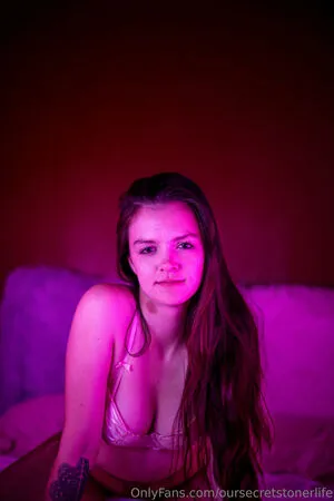 Oursecretstonerlife OnlyFans Leaked Free Thumbnail Picture - #4lYhLuheSv