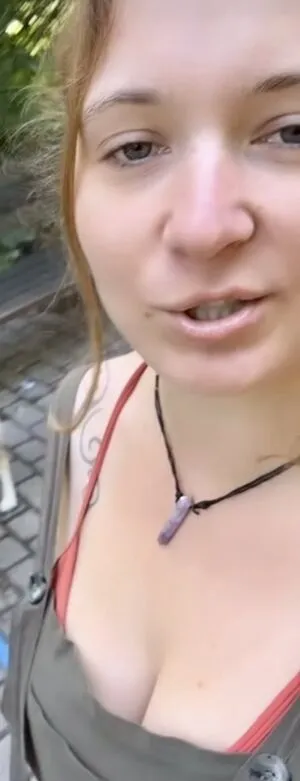 Outdoor Anca OnlyFans Leaked Free Thumbnail Picture - #00gujSladV