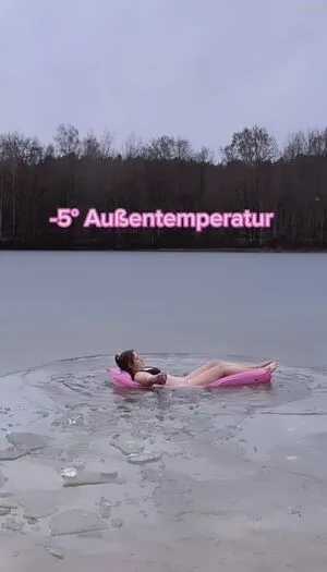 Outdoor Anca OnlyFans Leaked Free Thumbnail Picture - #ZobfECLFeq