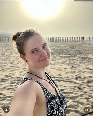 Outdoor Anca OnlyFans Leaked Free Thumbnail Picture - #cx0nUMbF5U