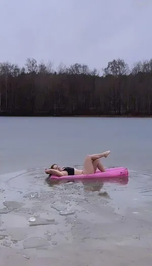 Outdoor Anca OnlyFans Leaked Free Thumbnail Picture - #i08o43cvBc