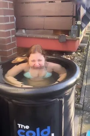 Outdoor Anca OnlyFans Leaked Free Thumbnail Picture - #pVM7REiqle