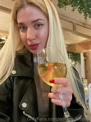 Outlaw Blonde OnlyFans Leaked Free Thumbnail Picture - #0DKn4Idjwm