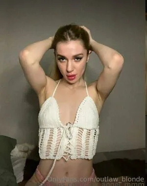 Outlaw Blonde OnlyFans Leaked Free Thumbnail Picture - #9NmV706s9a