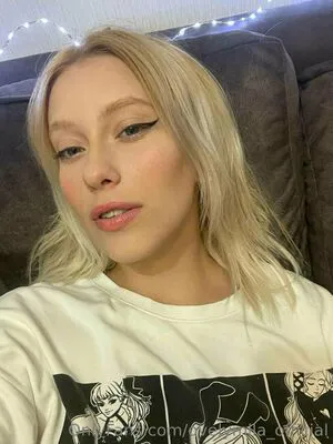 Ovelymila Official OnlyFans Leaked Free Thumbnail Picture - #kuJdcS6knC