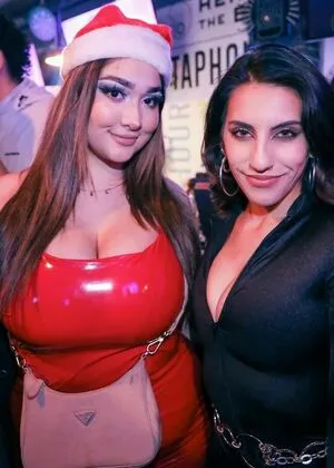 Ovomanda OnlyFans Leaked Free Thumbnail Picture - #QM2GidAUvQ