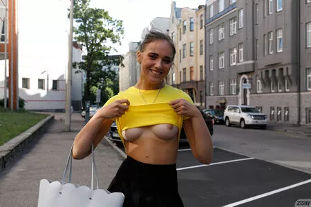 Oxana Chic OnlyFans Leaked Free Thumbnail Picture - #aPiJFj5BoR