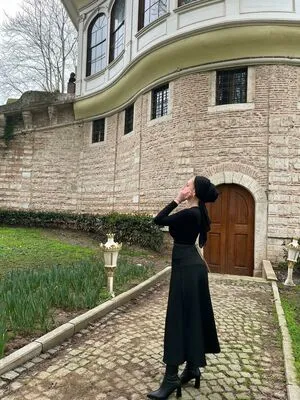 Ozlemylzz OnlyFans Leaked Free Thumbnail Picture - #DIC2umz03T