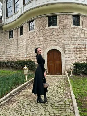 Ozlemylzz OnlyFans Leaked Free Thumbnail Picture - #YOjMo0Brc1