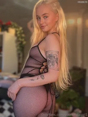 Paige Evans OnlyFans Leaked Free Thumbnail Picture - #2PUeNunGys