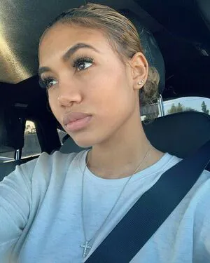 Paige Hurd Thumbnail Picture