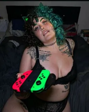Painfullypoppunk OnlyFans Leaked Free Thumbnail Picture - #HCYWiVCQo9