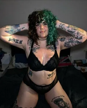 Painfullypoppunk OnlyFans Leaked Free Thumbnail Picture - #ltmCAqx5nx