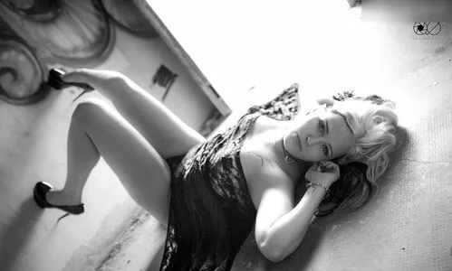 Pale Dahlia Aka Julia Van Helheim OnlyFans Leaked Free Thumbnail Picture - #lghRc4jmyV