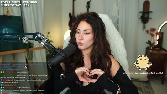 Palmbee OnlyFans Leaked Free Thumbnail Picture - #GW2A2xOEm7