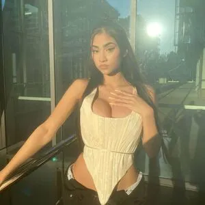 Paloma Mami OnlyFans Leaked Free Thumbnail Picture - #MdleKFoFLz