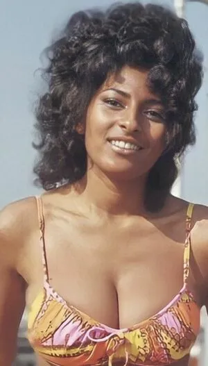 Pam Grier OnlyFans Leaked Free Thumbnail Picture - #IpbaN4srGx