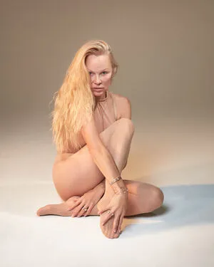 Pamela Anderson OnlyFans Leaked Free Thumbnail Picture - #0M9NioWqr6
