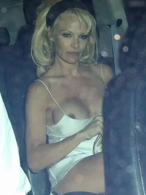 Pamela Anderson OnlyFans Leaked Free Thumbnail Picture - #5UBlyEUarw