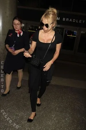 Pamela Anderson OnlyFans Leaked Free Thumbnail Picture - #ULoaC7J8p2