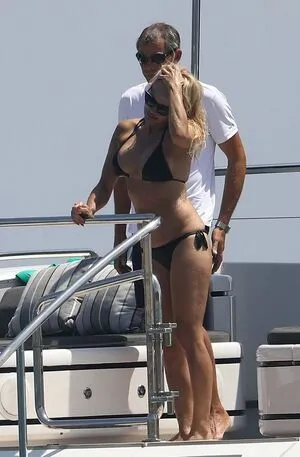 Pamela Anderson OnlyFans Leaked Free Thumbnail Picture - #wGqhWS8lww