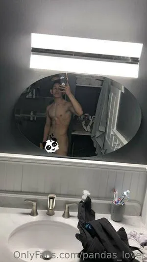 Pandas Lover OnlyFans Leaked Free Thumbnail Picture - #patRdreeQI