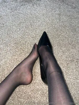 Pantyhose Princess99 OnlyFans Leaked Free Thumbnail Picture - #DQmBmPj2vo
