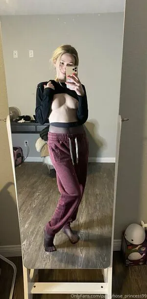 Pantyhose Princess99 OnlyFans Leaked Free Thumbnail Picture - #GZNPnfMTVl