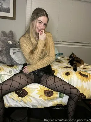 Pantyhose Princess99 OnlyFans Leaked Free Thumbnail Picture - #H59ZCQ2f84