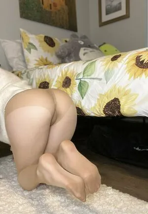 Pantyhose Princess99 OnlyFans Leaked Free Thumbnail Picture - #I3dzk8CNP2