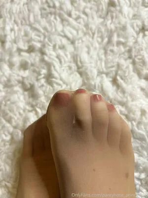 Pantyhose Princess99 OnlyFans Leaked Free Thumbnail Picture - #WkCfr7EPfn