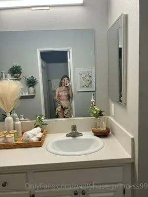 Pantyhose Princess99 OnlyFans Leaked Free Thumbnail Picture - #hAC0zjXfAa