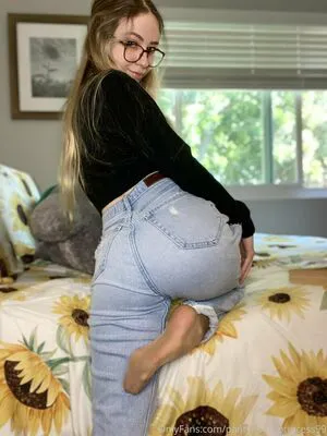 Pantyhose Princess99 OnlyFans Leaked Free Thumbnail Picture - #vOjk2wK1wz