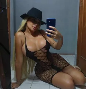 Paola Flores OnlyFans Leaked Free Thumbnail Picture - #iIyaOzBSTG