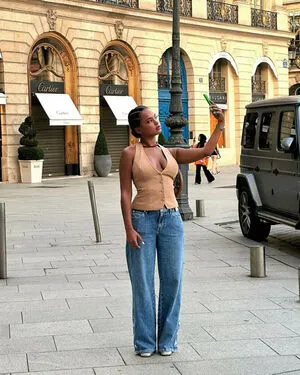 Paola Locatelli OnlyFans Leaked Free Thumbnail Picture - #3CdPXhd3hm